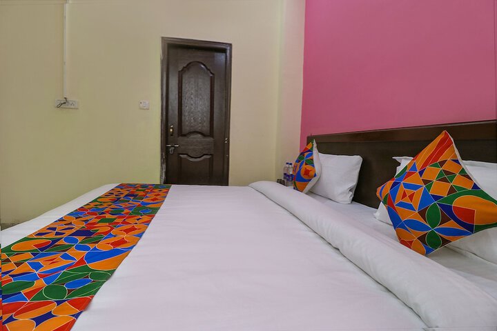 Room 14 of 27