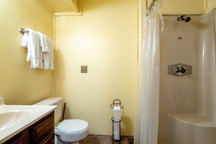 Room 20 of 23