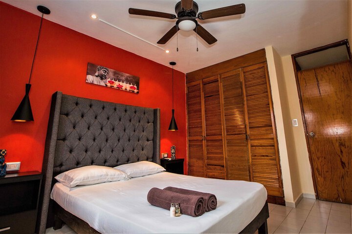 Room 4 of 37