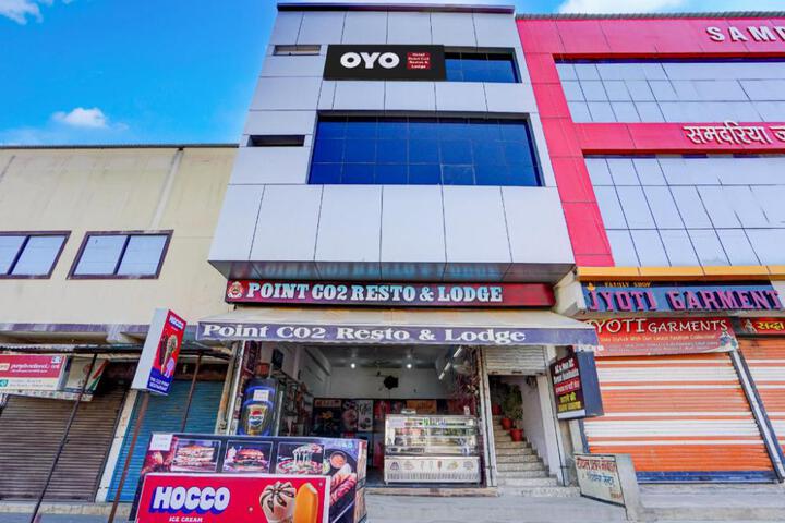 Hotel O Point Co2 Resto & Lodge