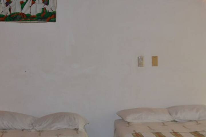 Room 32 of 144