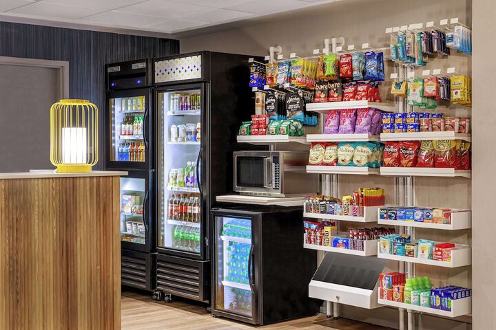 Snack bar
