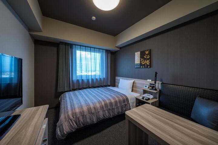 Room 5 of 35