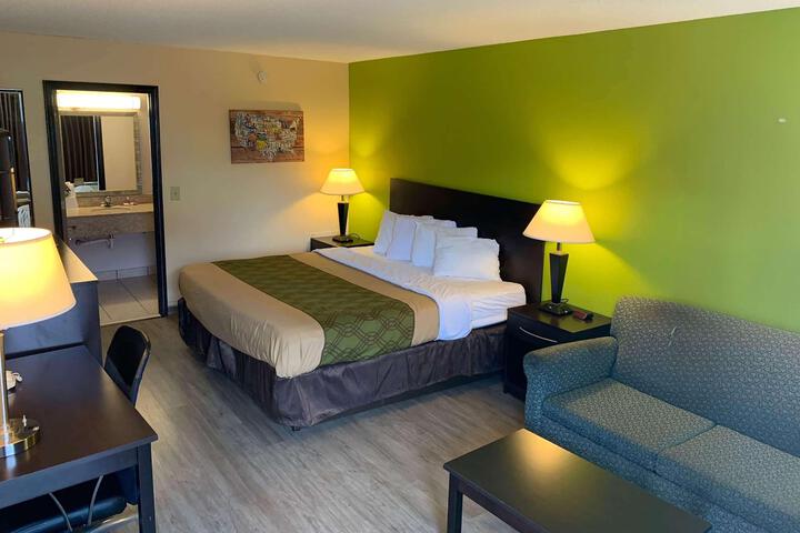 1 King Bed (8 of 12)
