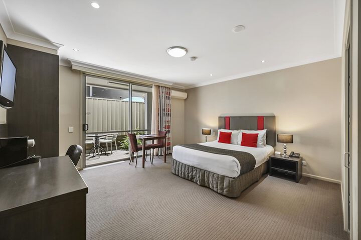 Room 16 of 72