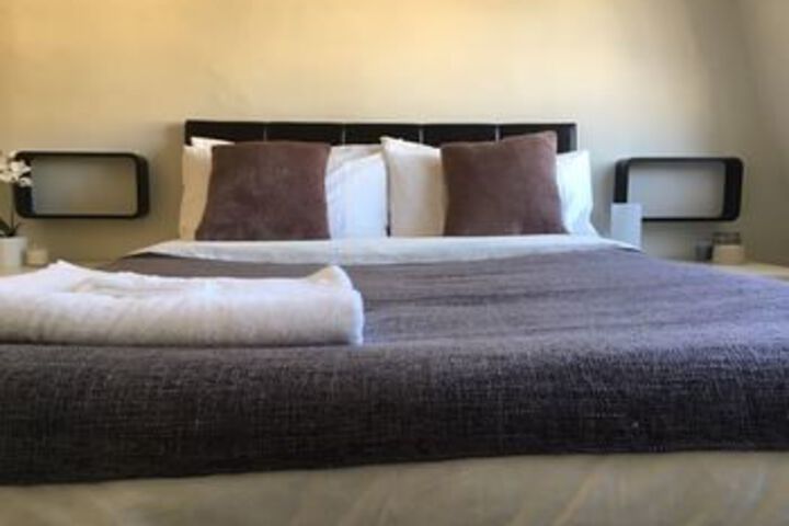 Room 12 of 34