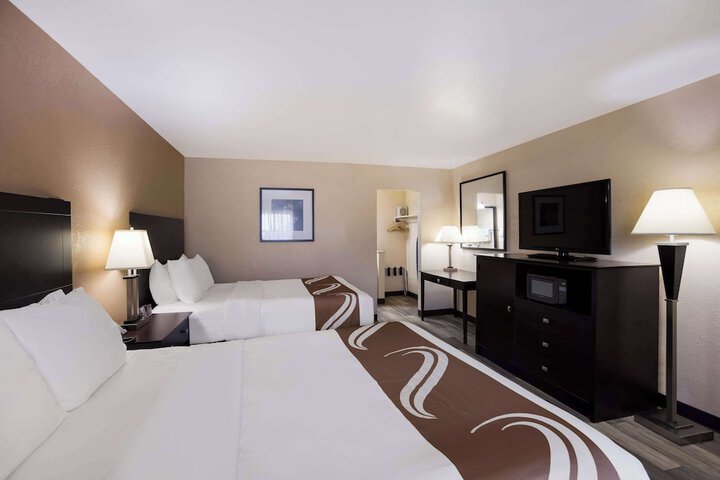 Room 21 of 36