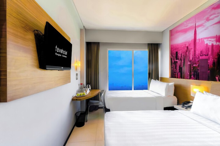 Room 10 of 35