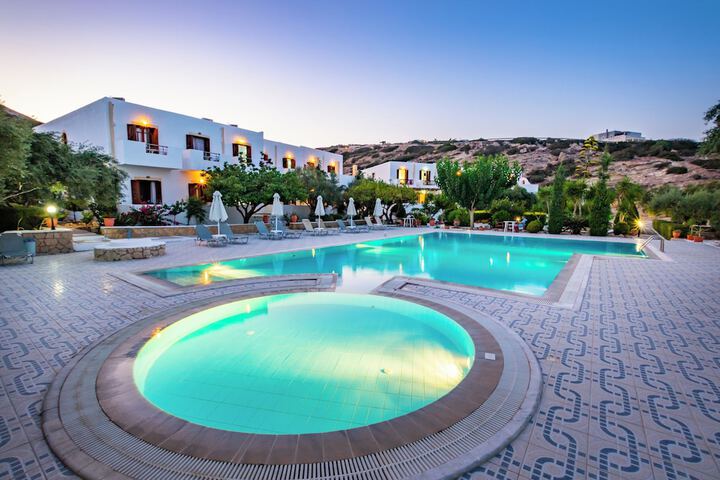 Pool 13 of 25