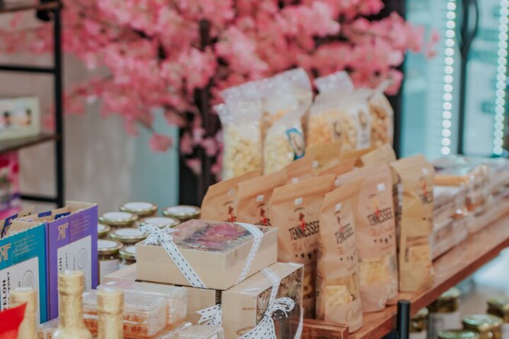 Breakfast/Coffee Service 92 of 102