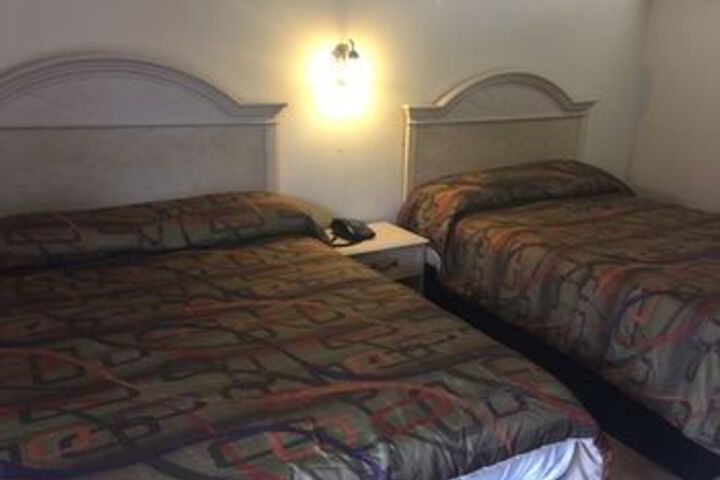 Room 25 of 31