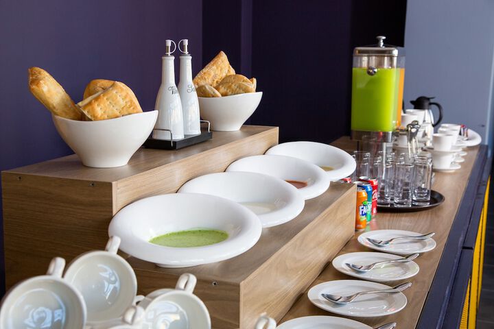 Breakfast/Coffee Service 20 of 44