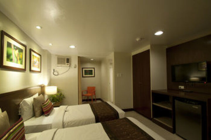 Room 36 of 73