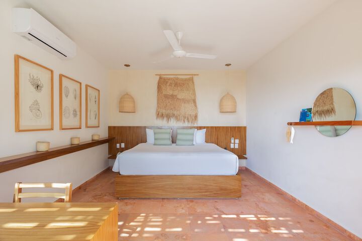 Room 10 of 95