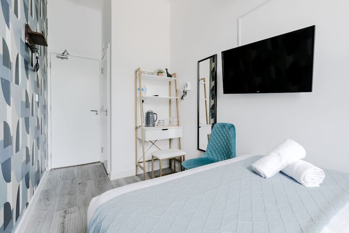 Room 25 of 59