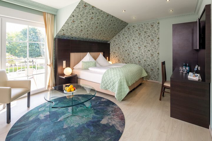 Room 11 of 20