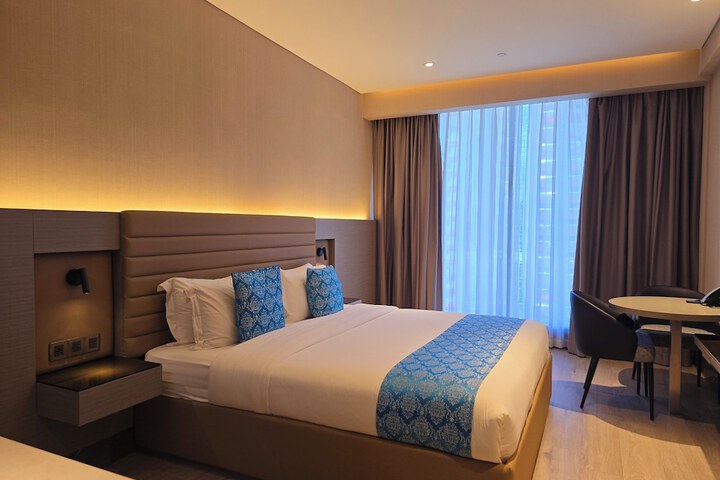 Room 16 of 45