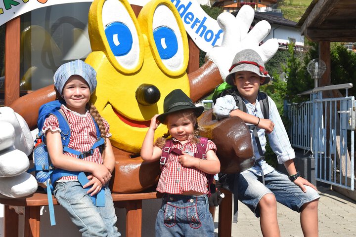 Childrens Activities 89 of 98