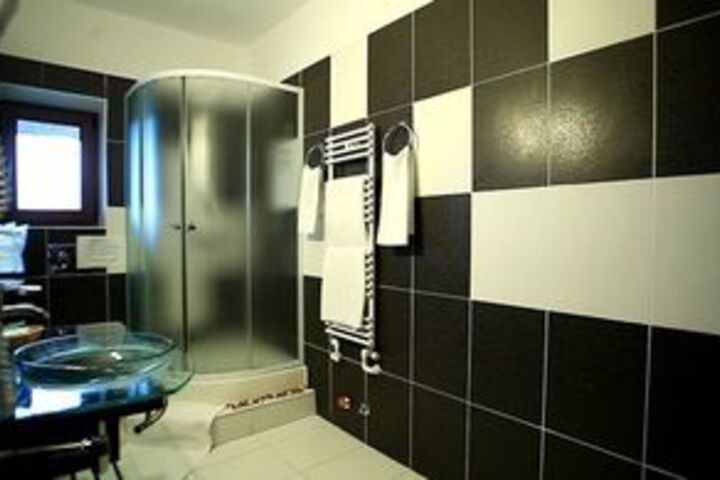 Room 5 of 35
