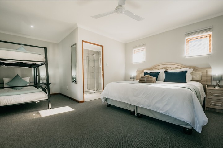 Room 25 of 80