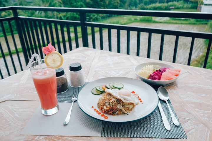 Dining 115 of 130