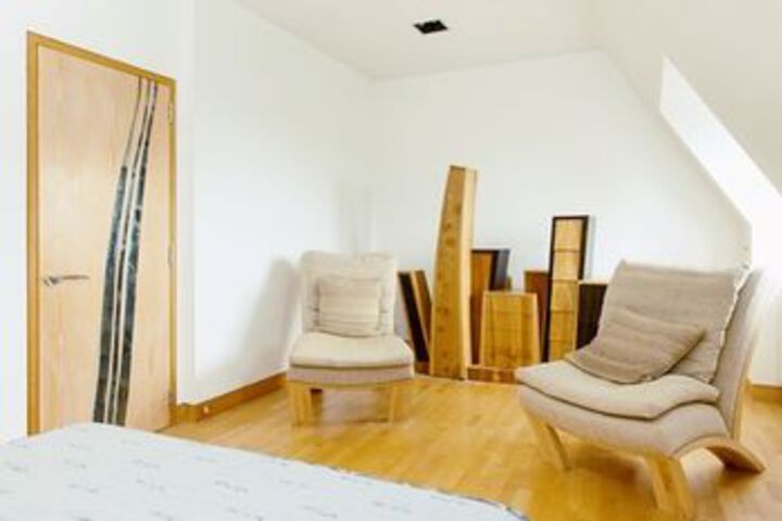 Room 9 of 19