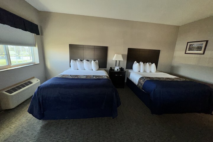 Room 4 of 42