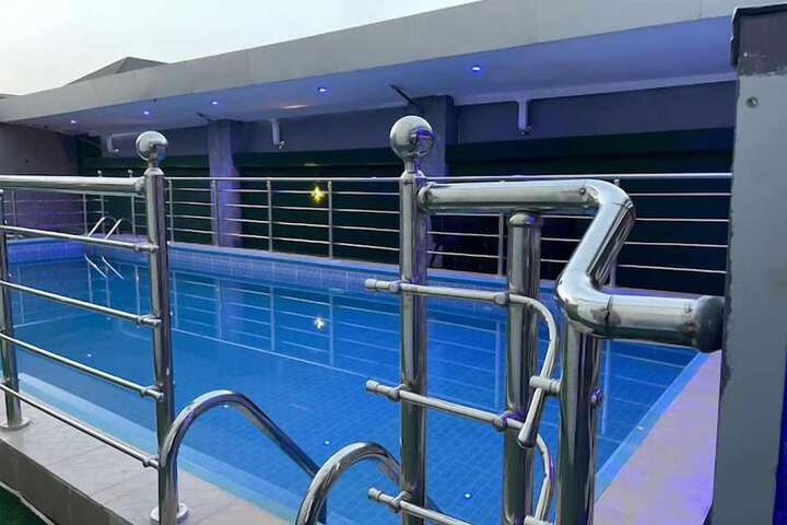 Pool 29 of 68
