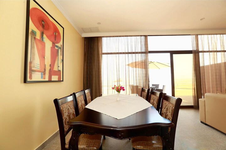 Room 8 of 54