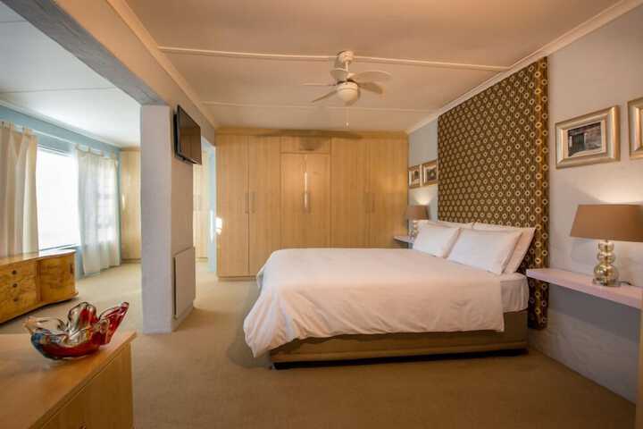 Room 14 of 63