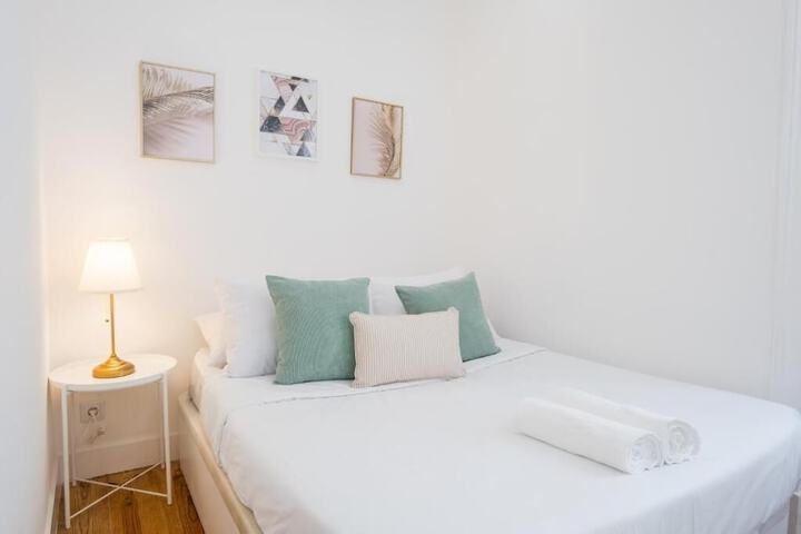 Room 2 of 21