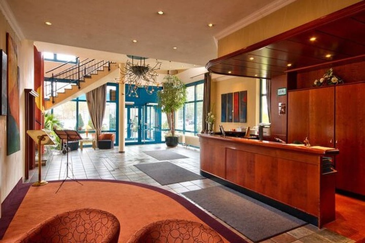 Lobby Entry