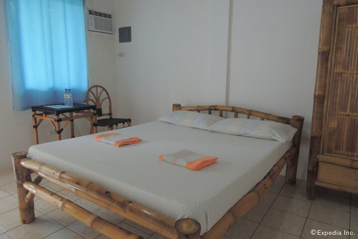 Room 17 of 70