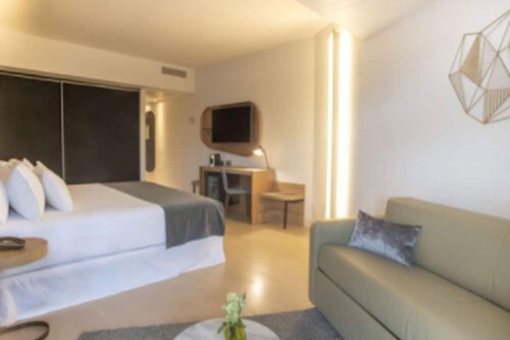 Room 15 of 70