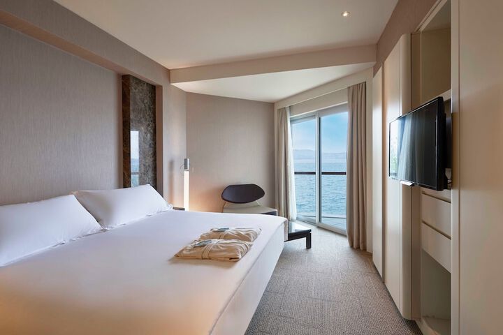 Room 21 of 63