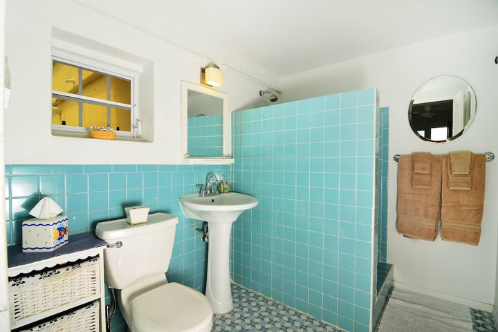Room 14 of 23