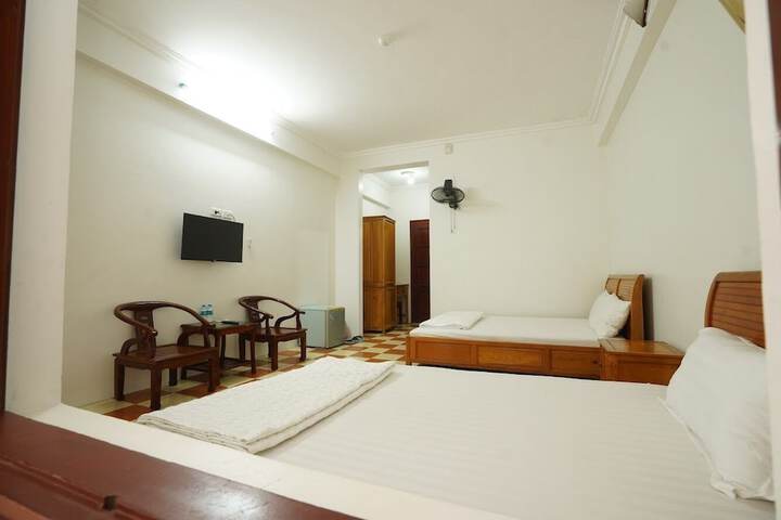 Room 3 of 5