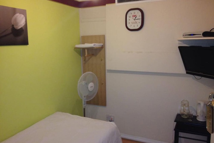 Room 14 of 51