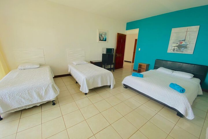 Room 7 of 40