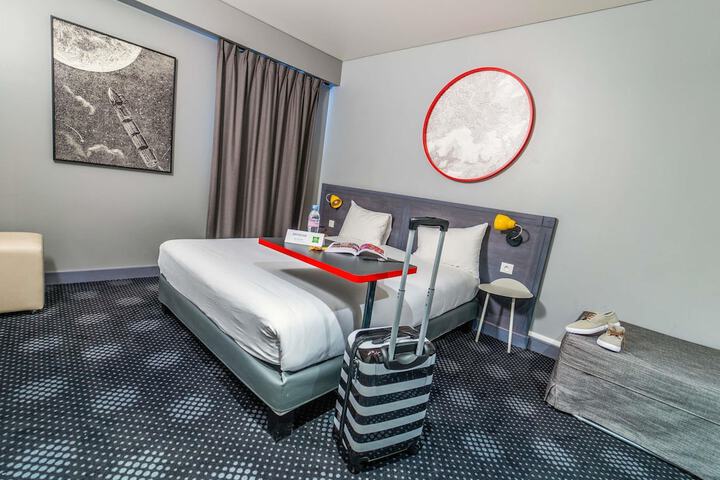 Room 7 of 60