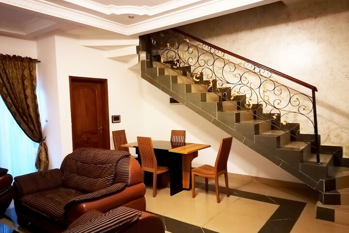 Room 16 of 29