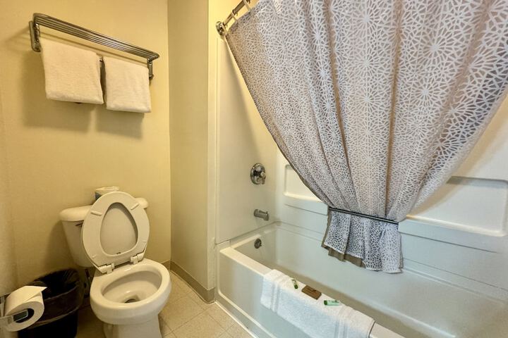 Room 19 of 29