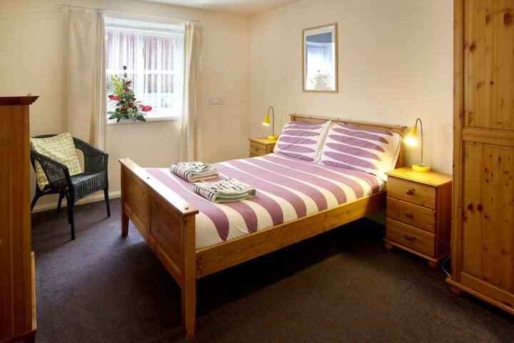 Room 28 of 103