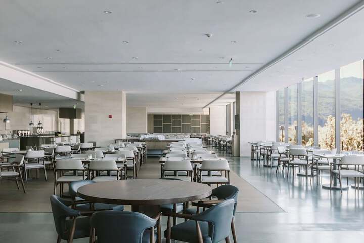 Dining 96 of 131