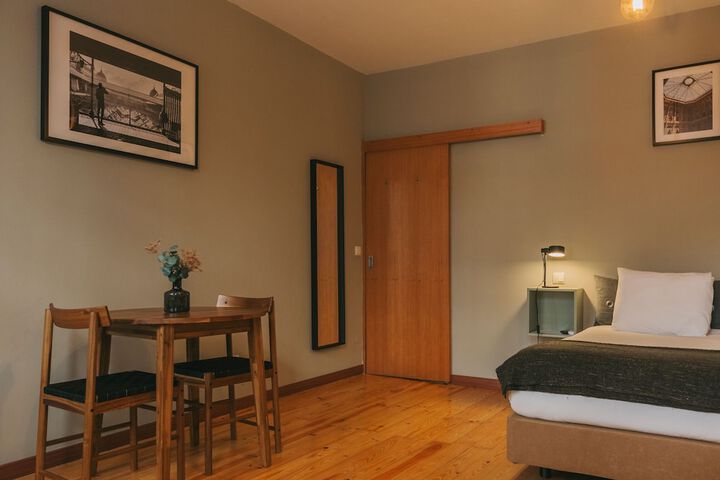 Room 10 of 91