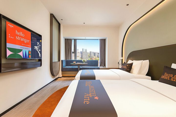 Room 15 of 79