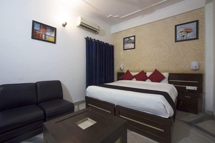 Room 22 of 48
