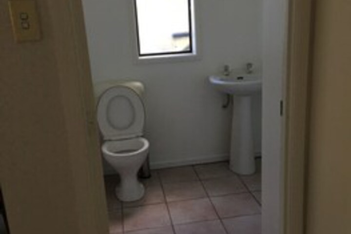 Room 5 of 15