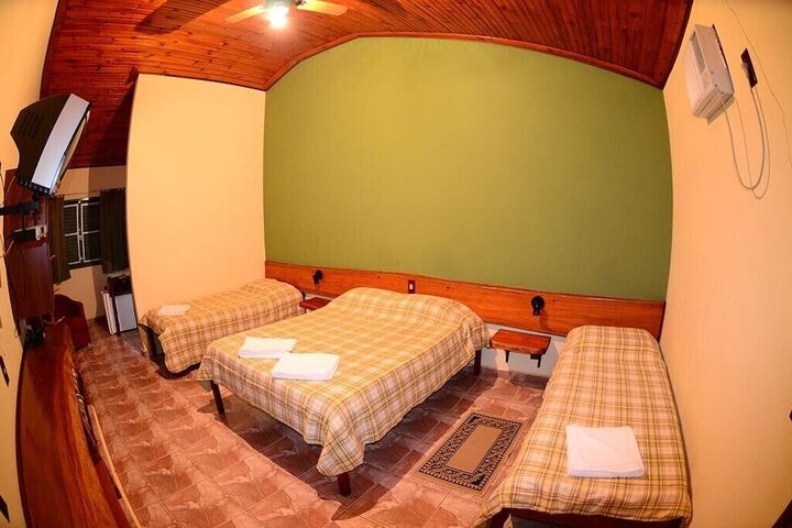 Room 28 of 34