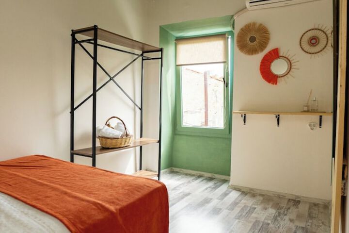 Room 11 of 47